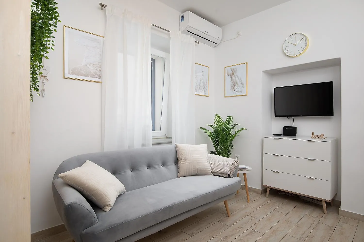 Elegant Apartment Next To Arena بولا